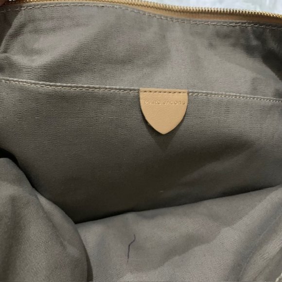 Marc Jacobs Beige Leather Tote/Satchel Bag - Picture 2 of 8